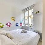 Carlos Au Pied Du Gros Horloge ! * Ρουέν